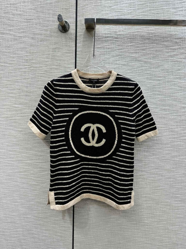 manches courtes en tricot rayé