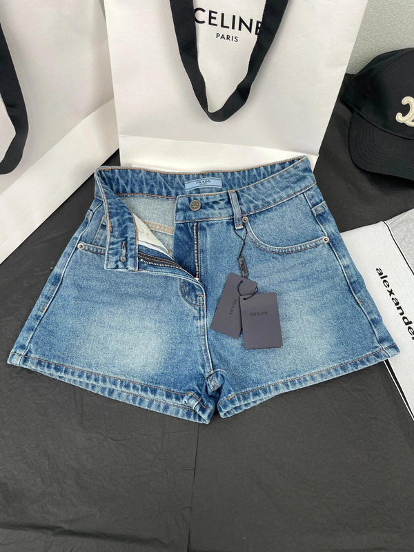 Short en jean délavé taille haute de couleur contrastée
