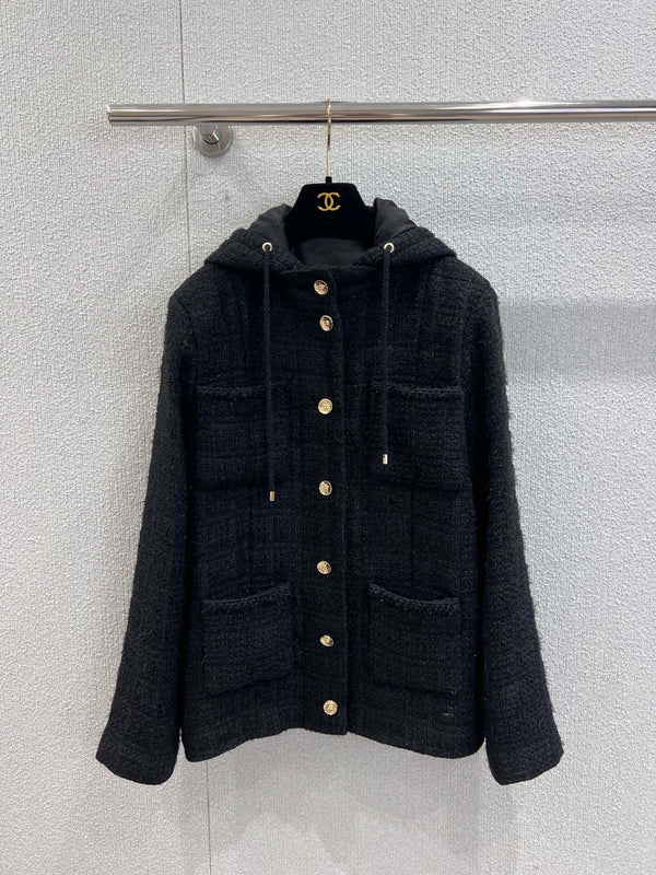 New model from the Handicraft Workshop series: woven four-pocket hooded nylon jacket