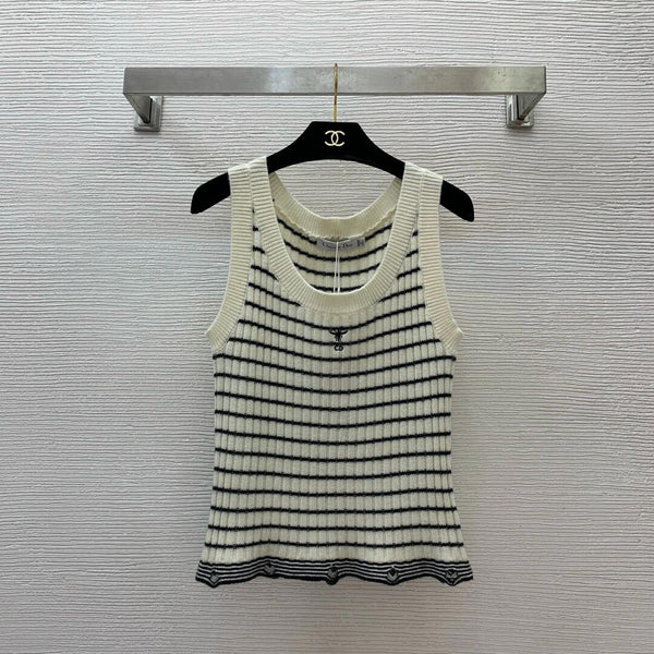 Minimalistische gestreifte Strickweste